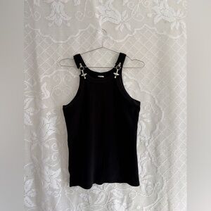 Reworked tank with fireman clasps